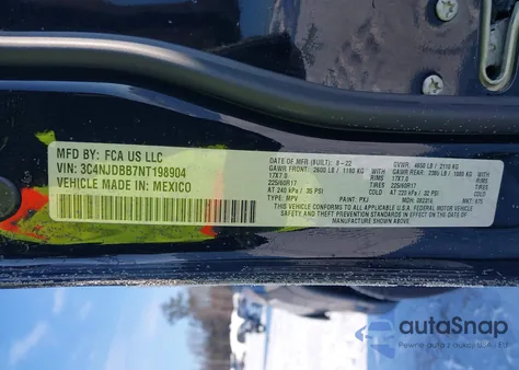 2022 Jeep Compass Latitude 4X4 из США, поврежденный, VIN 3C4NJDBB7NT198904